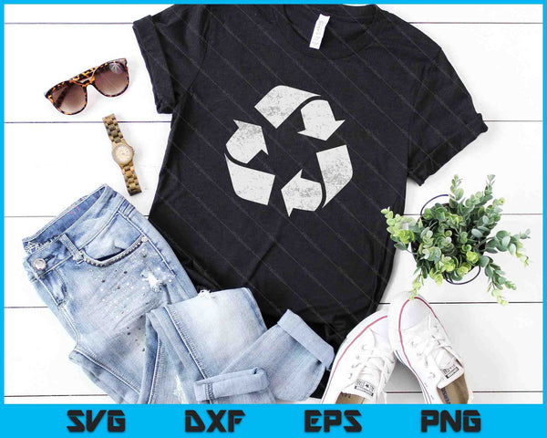 Earth Day Recycle Logo Vintage SVG PNG snijden afdrukbare bestanden - on a t-shirt