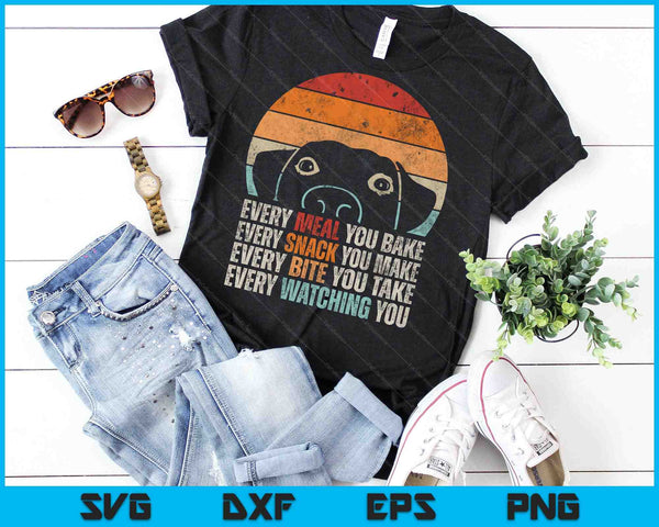 Grappige hond Retro hond ik zal naar je kijken hond SVG PNG snijden afdrukbare bestanden - on a t-shirt