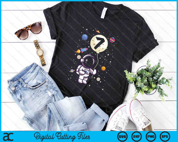 7 años 7o cumpleaños niño astronauta SVG PNG cortando archivos imprimibles - on a t-shirt