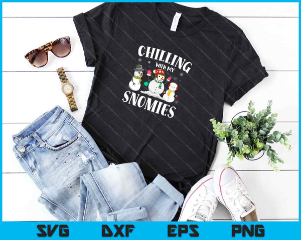 chillen met mijn snomies Kerst Svg Snijden afdrukbare bestanden - on a t-shirt